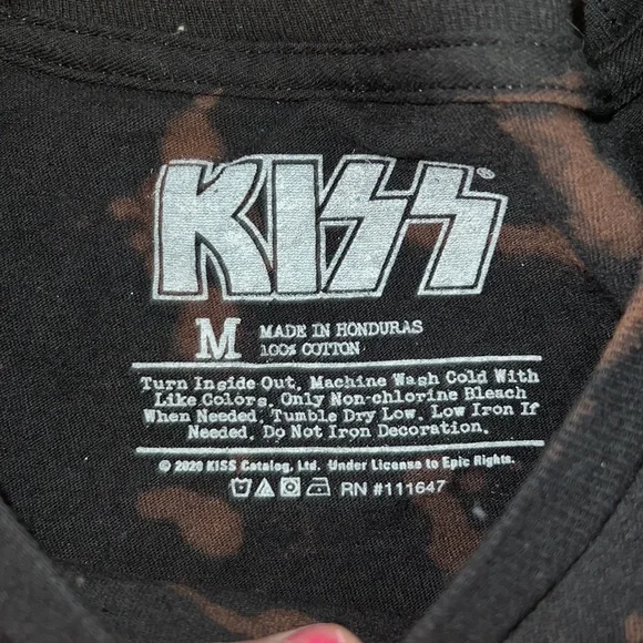 Custom NWOT KISS Bleached Dyed Tee Size M - Picture 2 of 5